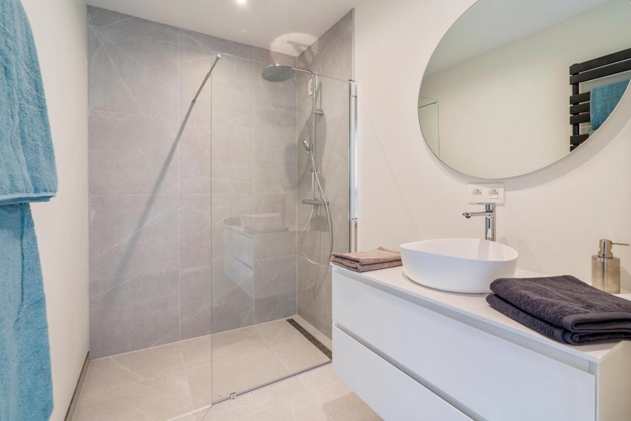 Fantastically Located Modern Apartment With Garage Available Oostende Eksteriør bilde