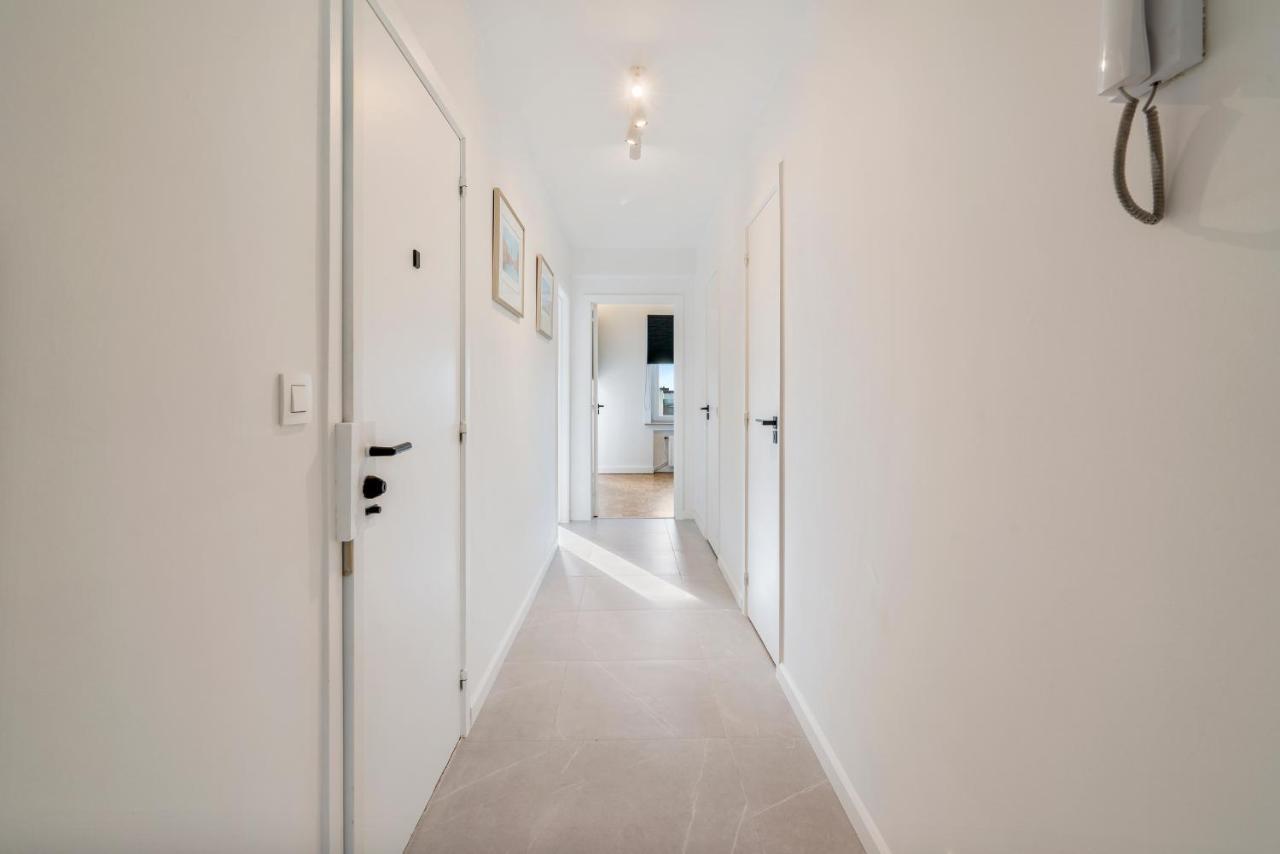 Fantastically Located Modern Apartment With Garage Available Oostende Eksteriør bilde